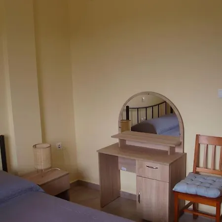 בית נופש Maria's House 2 *
