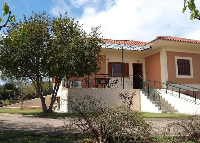 Maria's House 2 * Pírgos